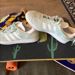 Adidas Gazelle Sneakers